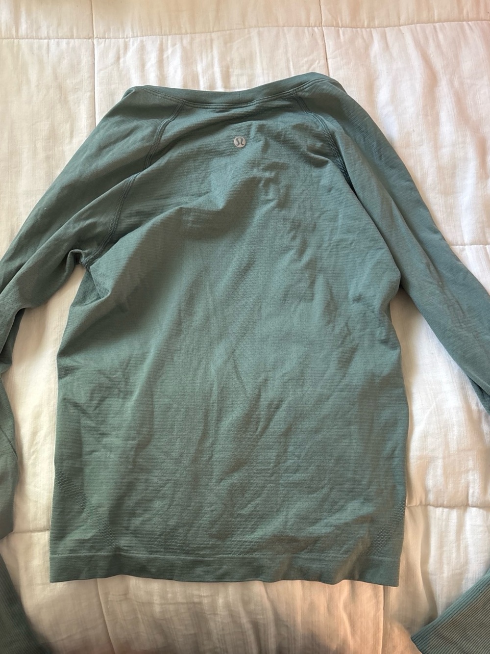 NWOT lululemon cropped swiftly tech size 6